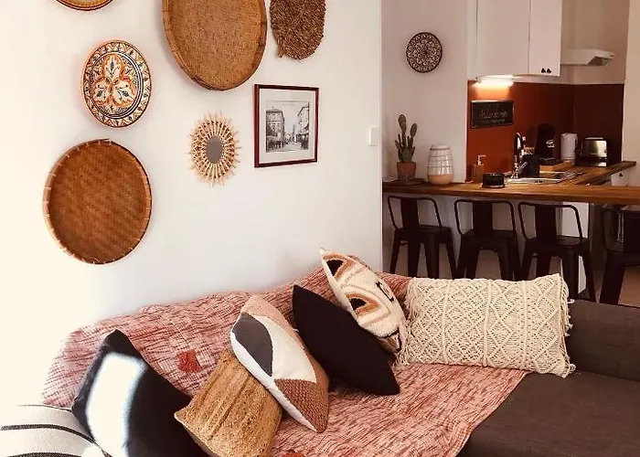 Casa Dahlia - Charmant Appartement Equipe Avec Grande Terrasse